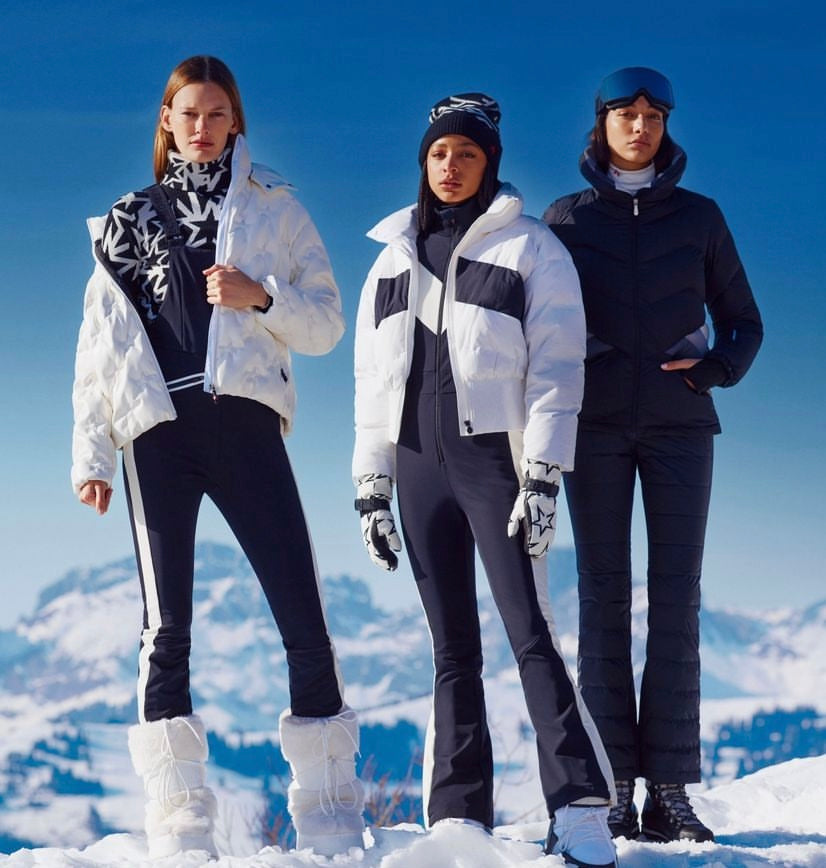 Ski & Snowboarding Clothing Women wearing Ski Jacket, Ski Pants Ski Googles 