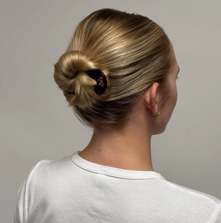 EMI JAY HAIR PIN IN AFTER PARTY