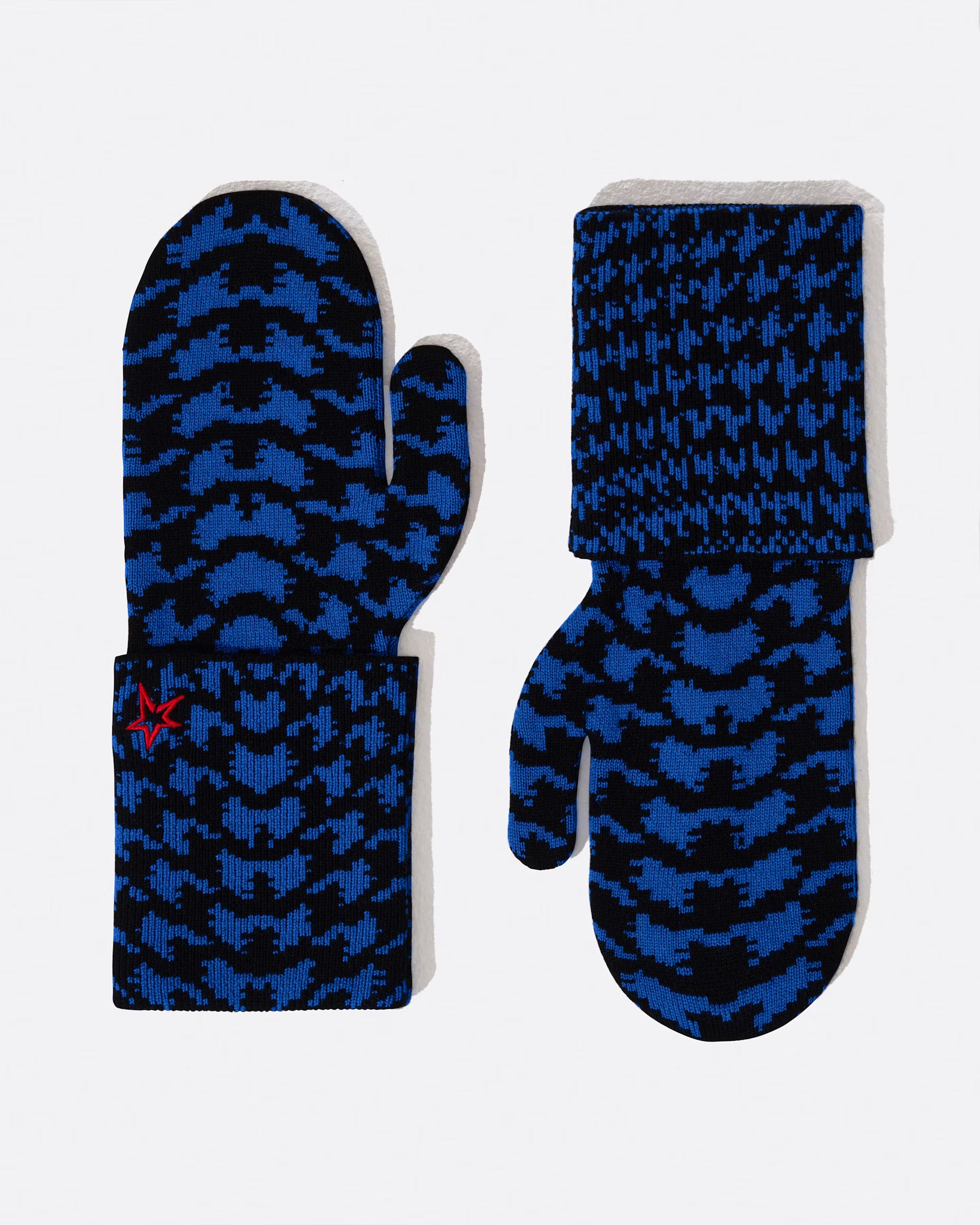 PERFECT MOMENT APRES MITTEN