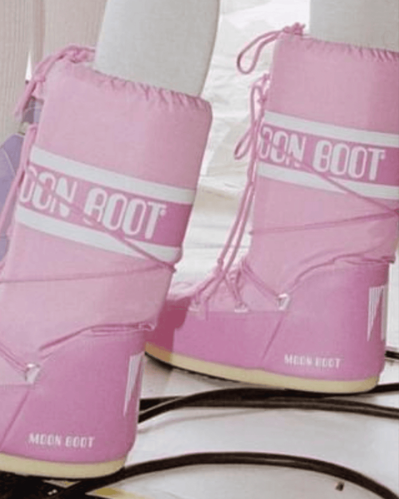 Moon Boot SKI Shoes in pink color